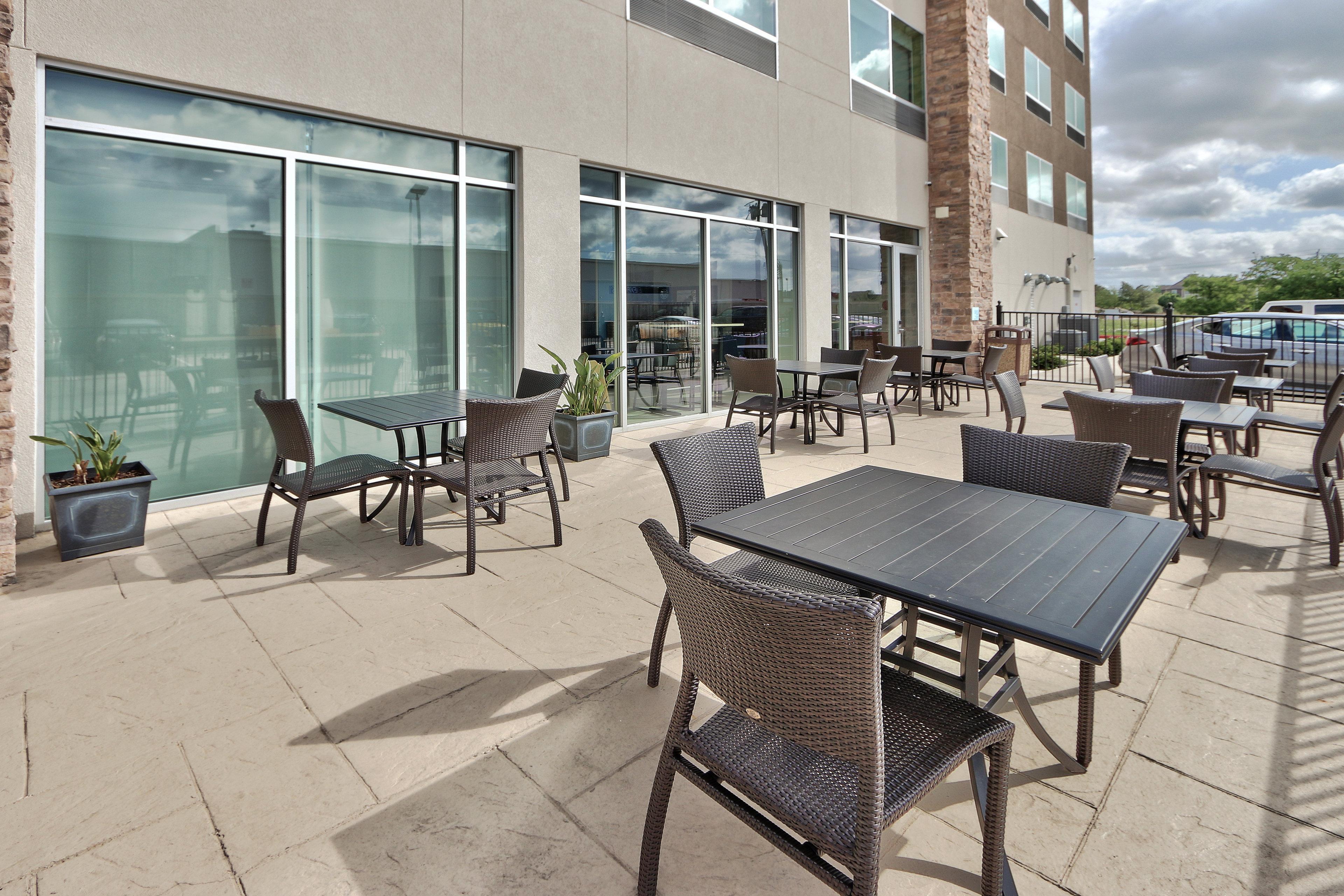 Holiday Inn Express & Suites - Houston East - Beltway 8 By Ihg Cloverleaf Dış mekan fotoğraf