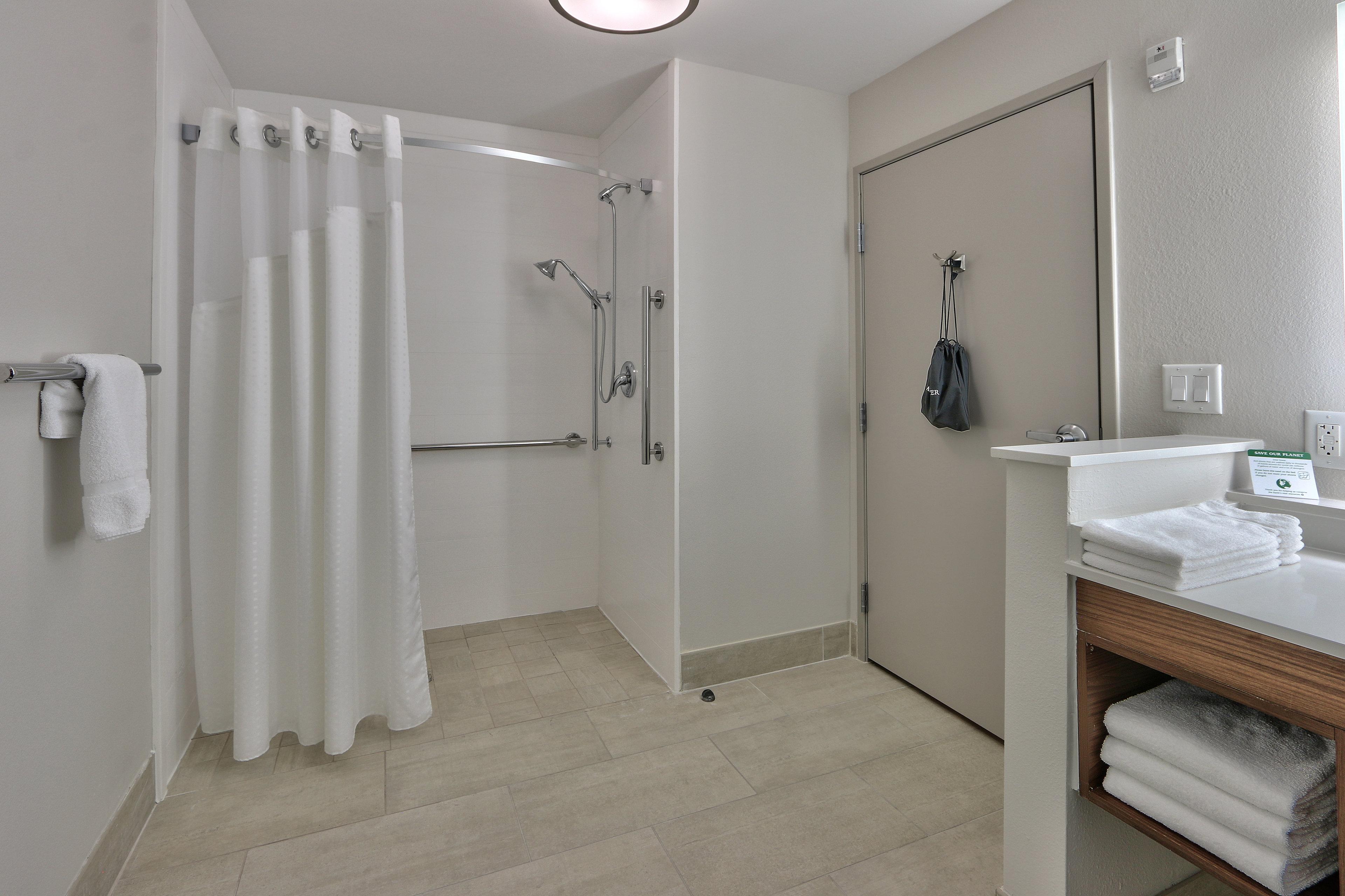 Holiday Inn Express & Suites - Houston East - Beltway 8 By Ihg Cloverleaf Dış mekan fotoğraf